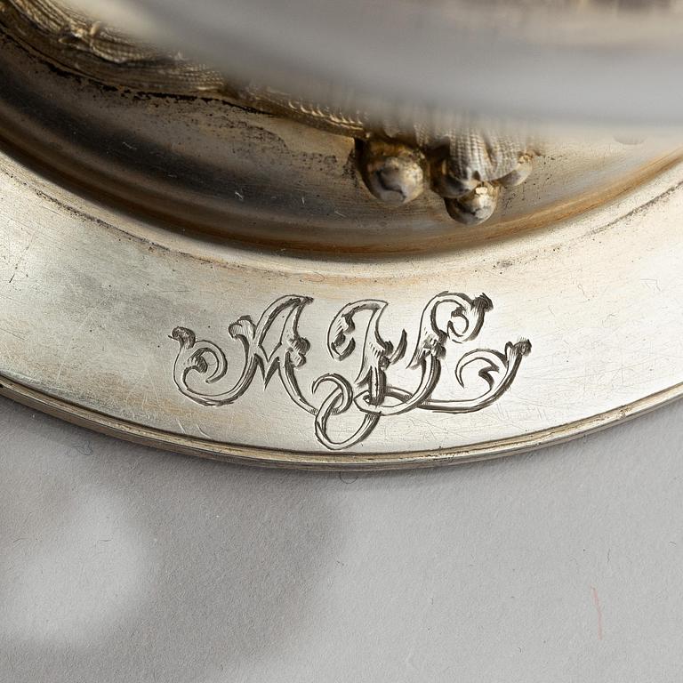 John Newton Mappin, vinkaraff, förgyllt silver och glas, London 1888.