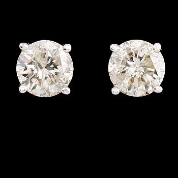 ÖRHÄNGEN, 1 par, 14 k vitguld, briljantslipade diamanter tot 0.50 ct.