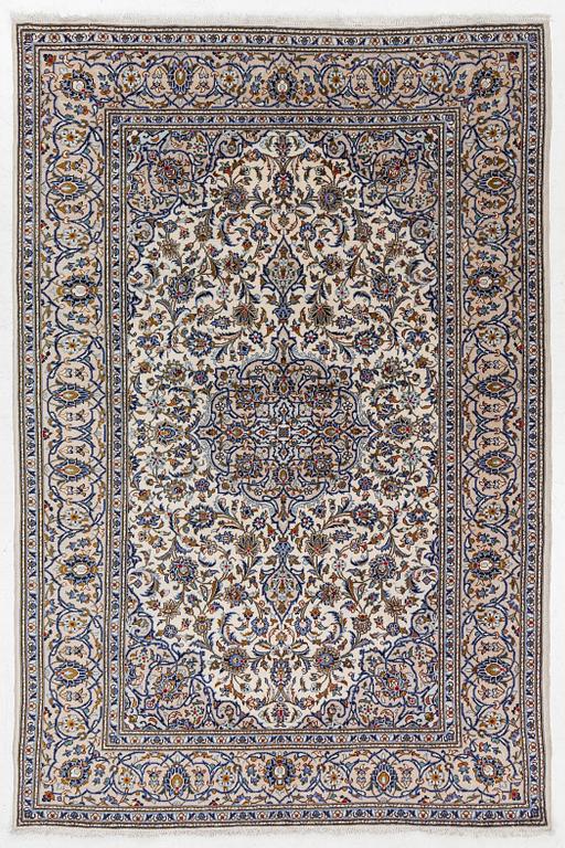 Matta, Keshan, ca 285 x 191 cm.