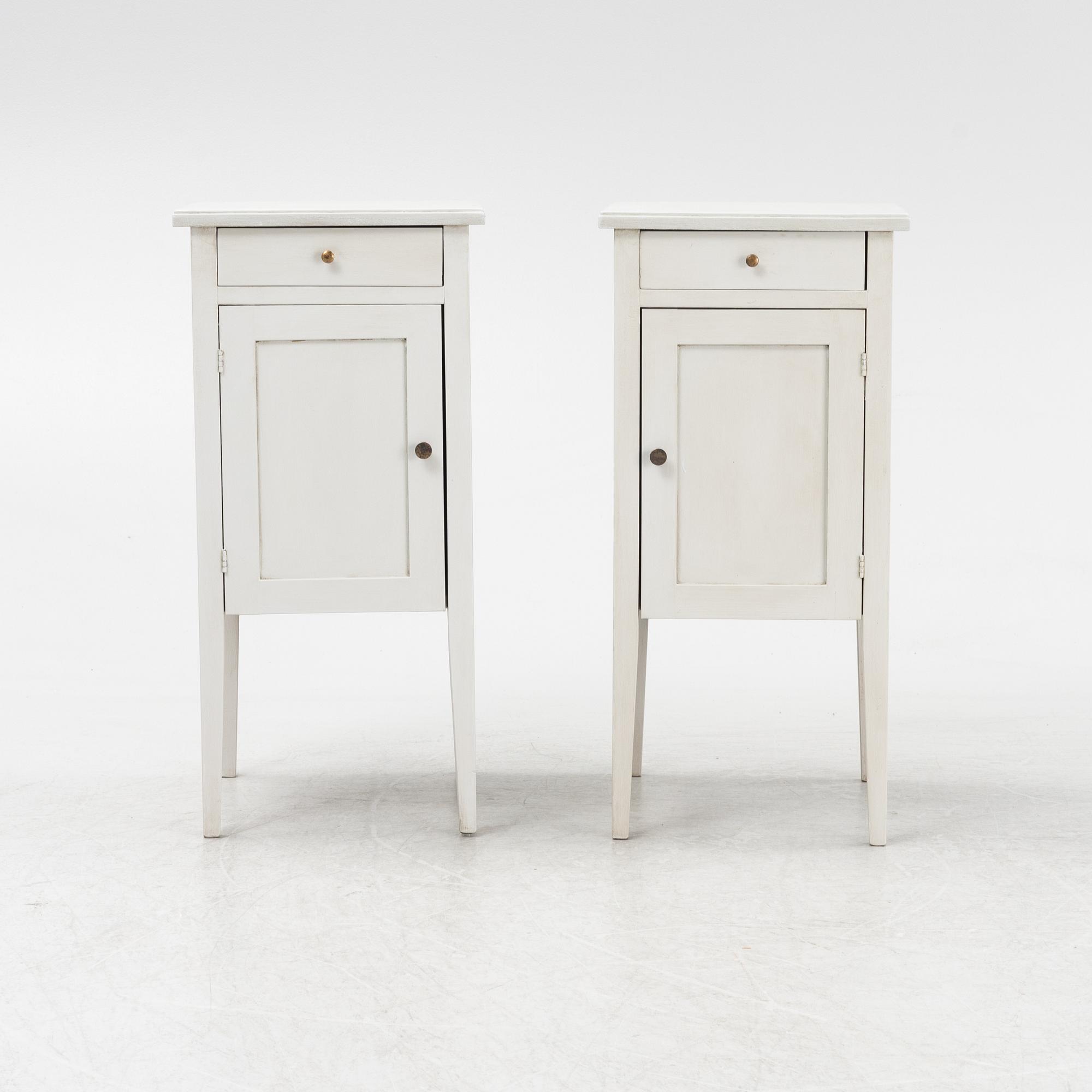 A pair of bedside tables, first half of the 20th century.