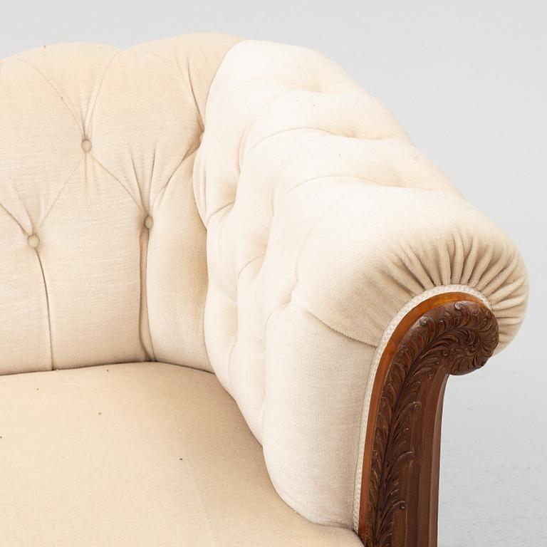 Soffa, inköpt på Herman Nilssons möbelaffär i Göteborg år 1918.