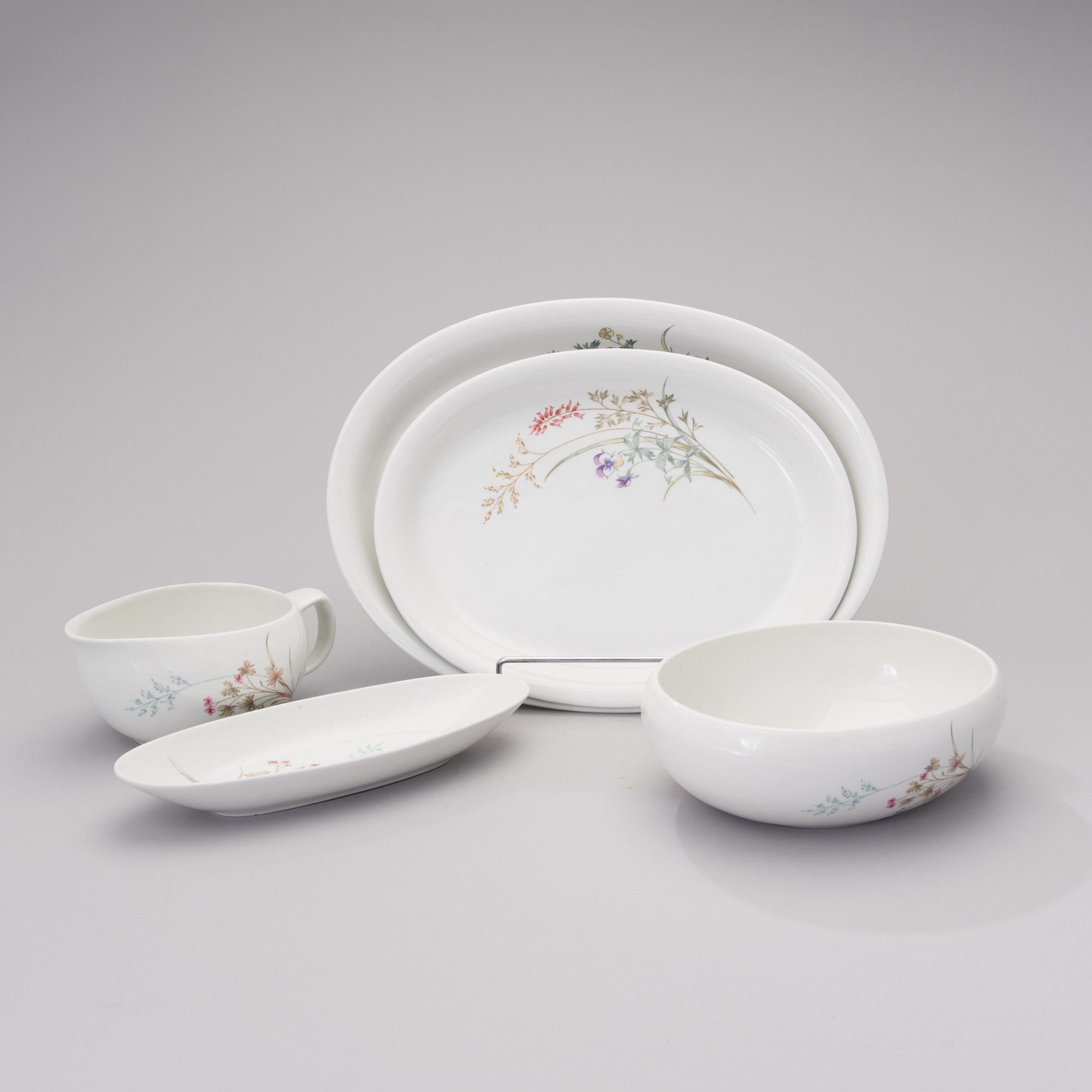 A 23-piece dinnerware set Arabia, Finland 1950s-1960s.