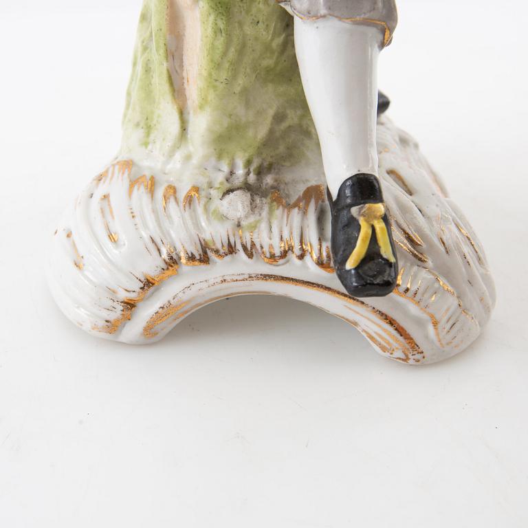 Figurines 2 pcs probably Germany around 1900 porcelain.
