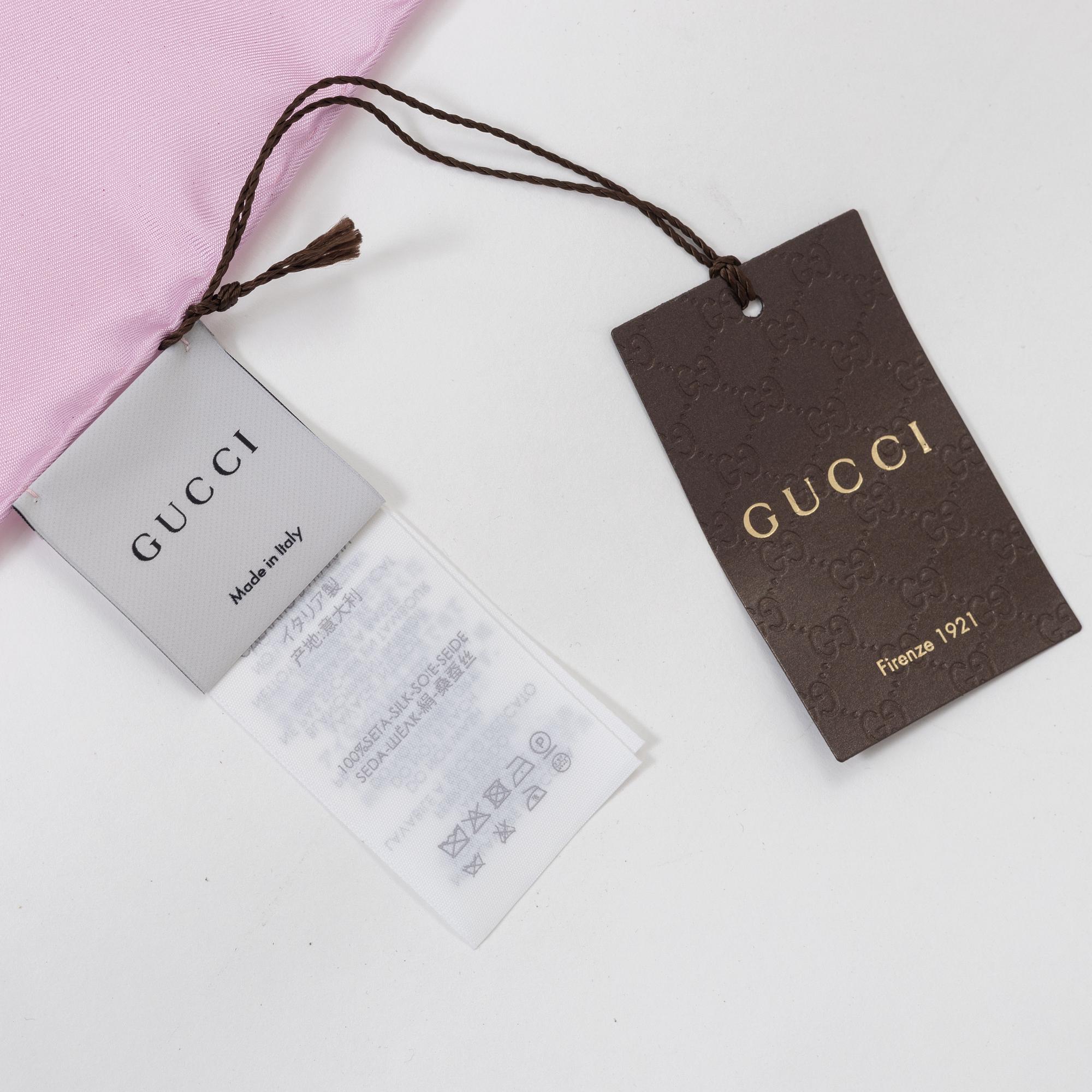 Gucci, scarf, "Flora".