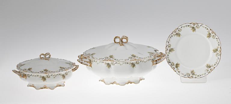 MATSERVIS, 60 delar, porslin, rokokostil, Frank Haviland, Limoges, Frankrike.