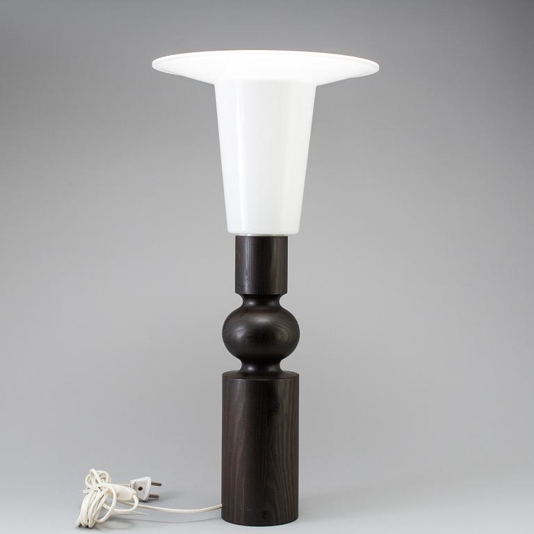 TABLE LAMP, Luxus, Sweden end of the 20th century.