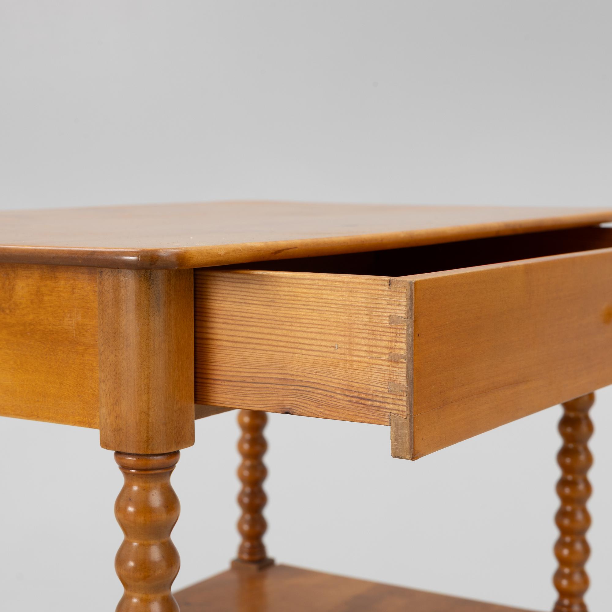 Atheniennebord, 1800-tal.