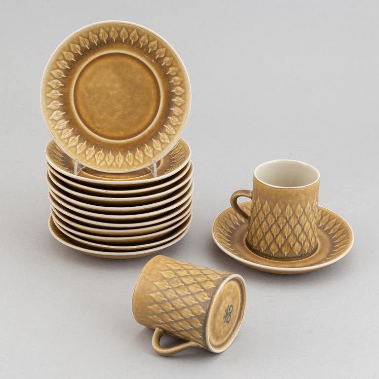 Jens Quistgaard, a part 'Relief' coffee and tea stoneware service, 40 pieces, Kronjyden Nissen/Bing & Gröndahl, Denmark.