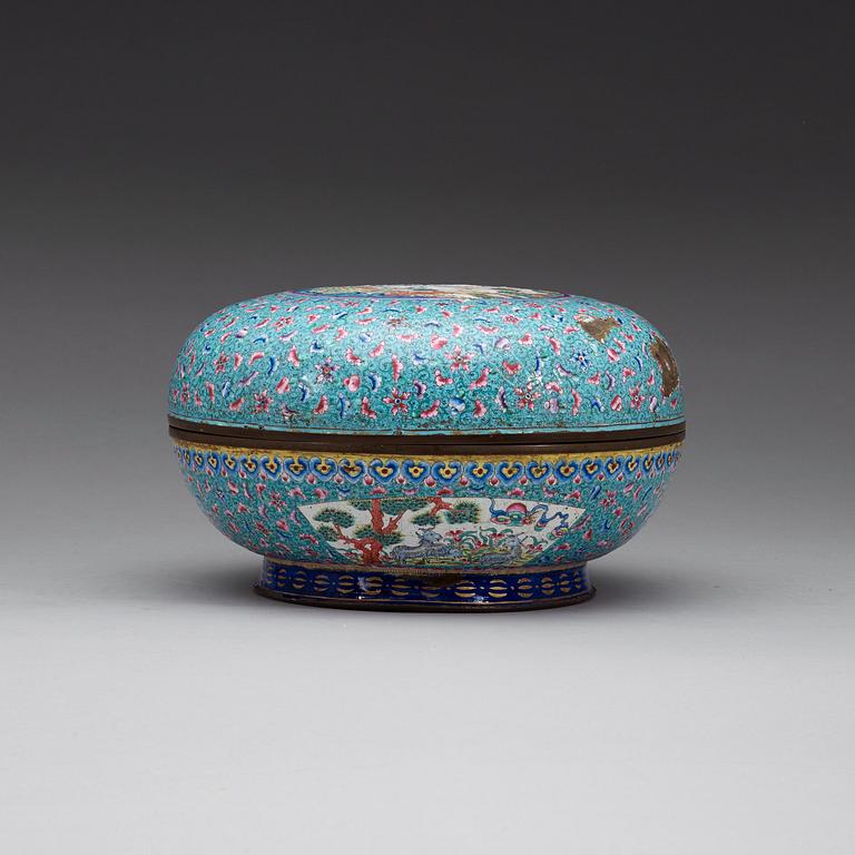 ASK med LOCK, emalj på koppar. Qingdynastin, Canton, 1700-tal.