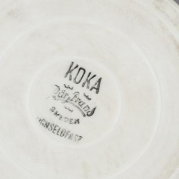 SERVISDELAR, 18 st, porslin, "Koka Blå", Hertha Bengtsson, Rörstrand, 1956-1988.