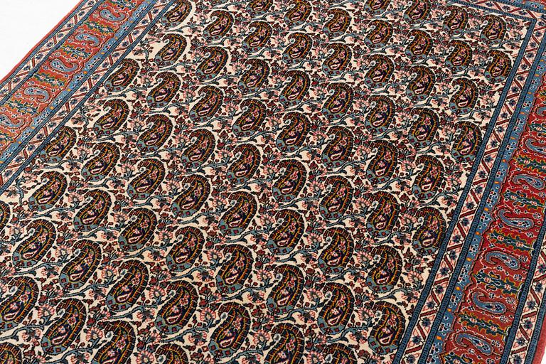 Matta, orientalisk, ca 207 x 138 cm.