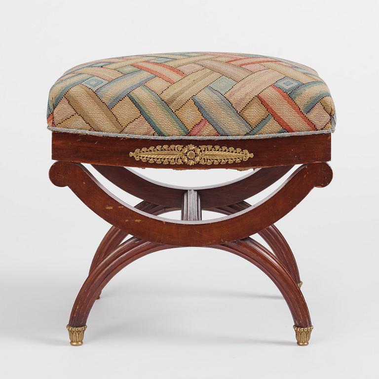 Taburett, Frankrike, sent 1800-tal, Empirestil.