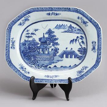 STEKFAT, porslin, Kina, 1700-tal.