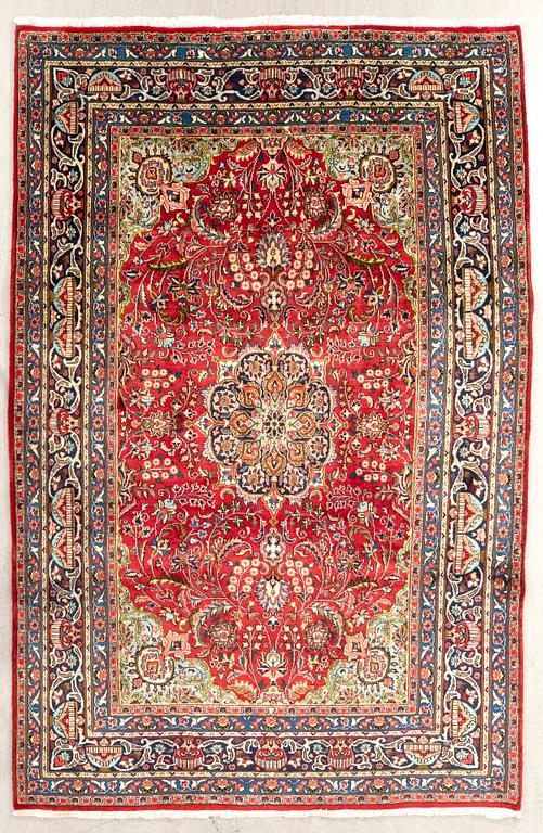 An old Sarouk carpet 300x200 cm.