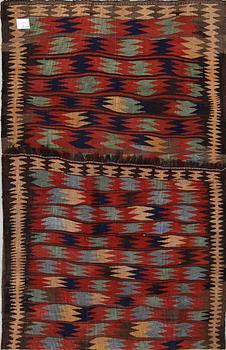 KELIM, sannolikt Veramin, ca 280x115 cm.