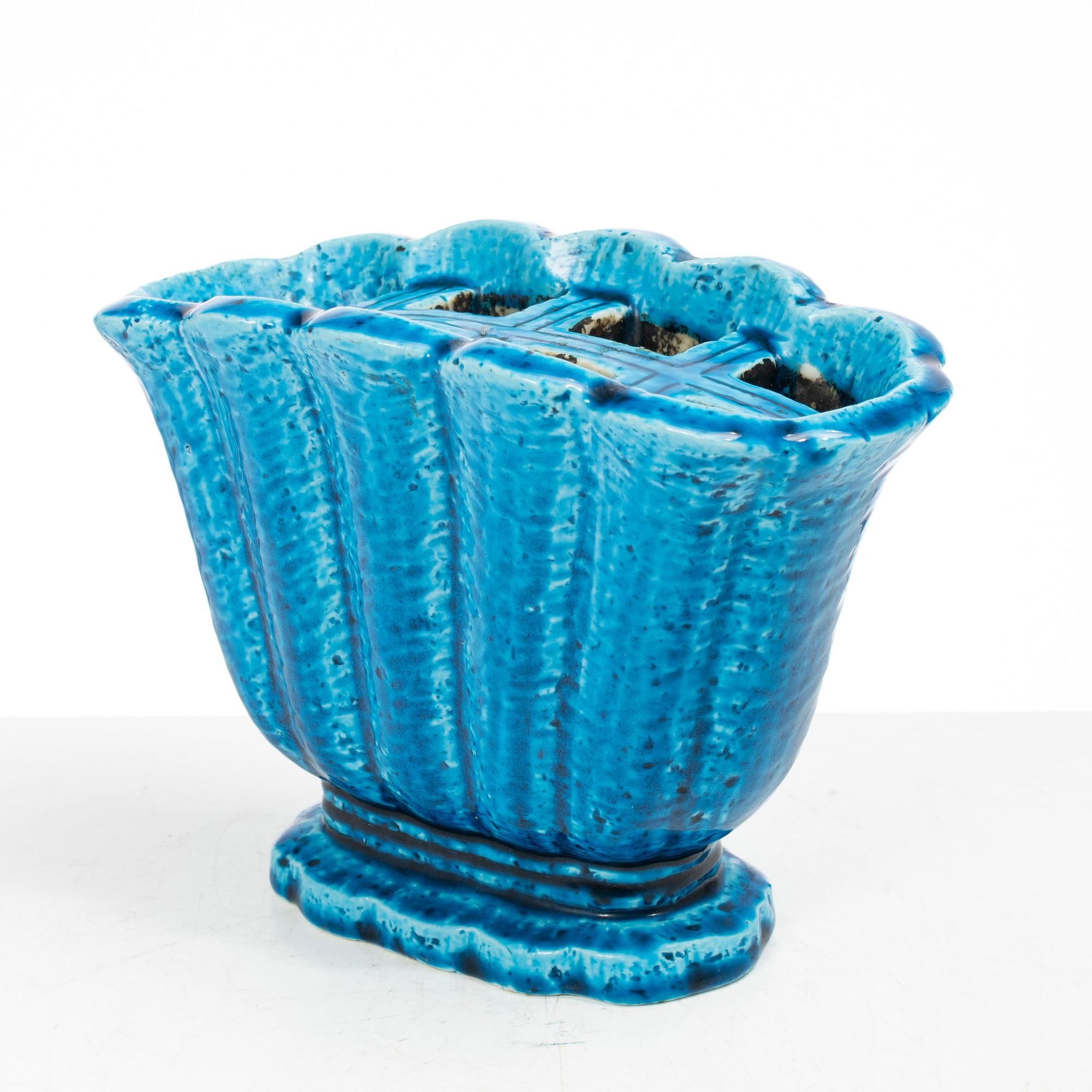 Gunnar Nylund, a set of five chamotte stoneware vases, Rörstrand 1930s-40s.