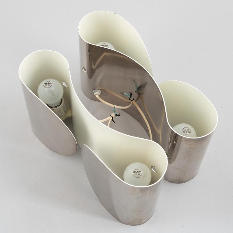 Carlo Scarpa, a pair of "Foglio" wall lights, Italy, second half of the 20th century.
