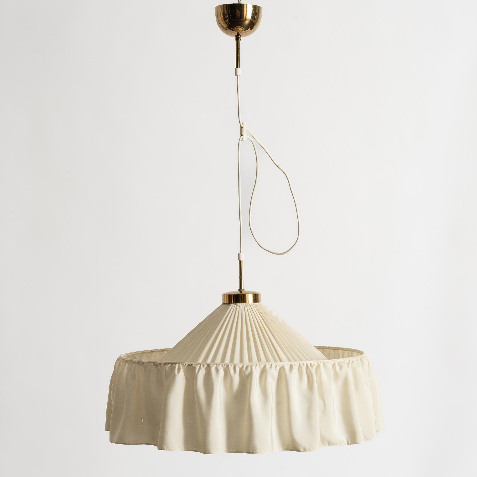 Josef Frank, taklampa, modell 2560, Firma Svenskt Tenn.