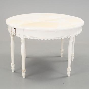 MÅNBORD, ett par, 1800-talets slut.