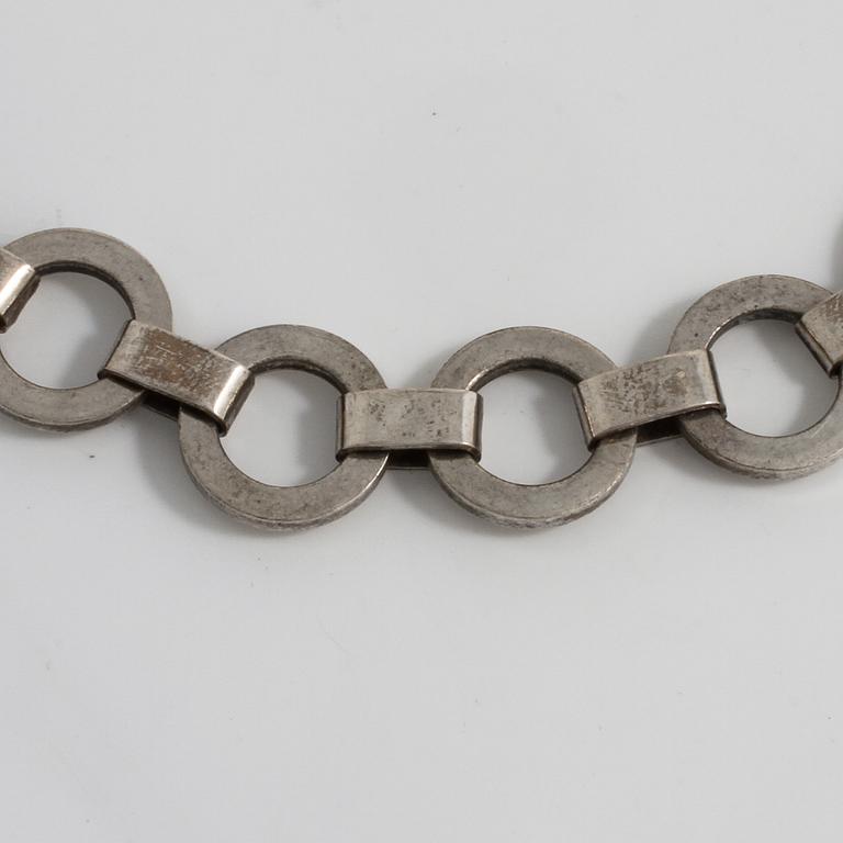 ARVO SAARELA, Enköping, 1966, a necklace.