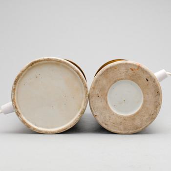 BORDSLAMPOR, 1 par, porslin, Kina, 1800-/1900-tal.