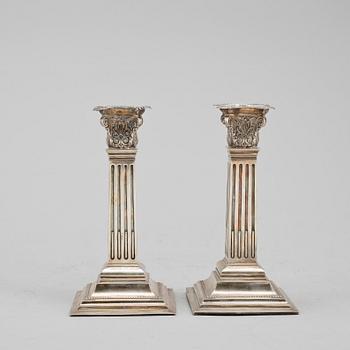 LJUSSTAKAR, ett par, silver, C G Hallberg, Stockholm, 1906.