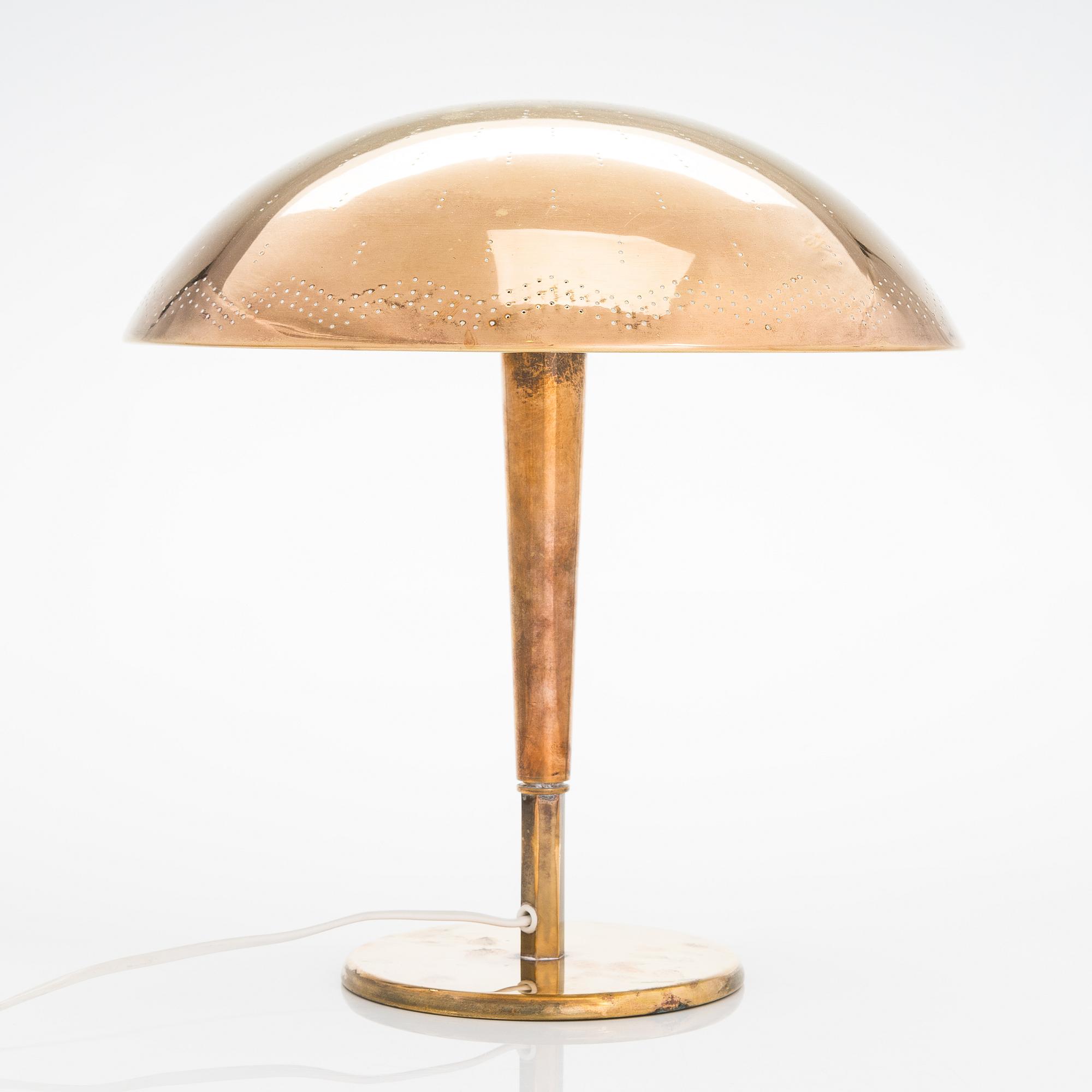 Paavo Tynell, bordslampa, modell 5061, Idman 1900-talets mitt.