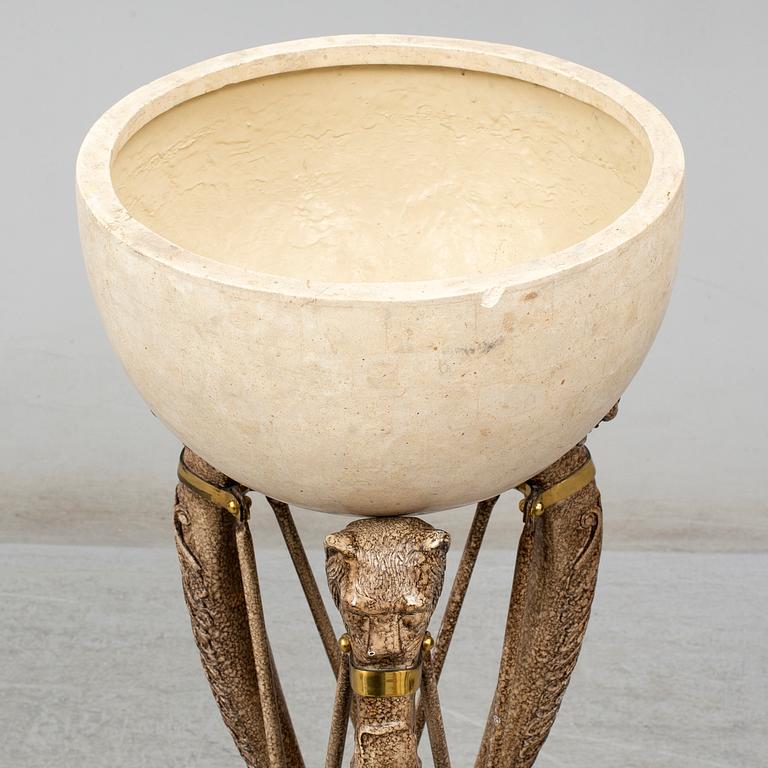 A late 20th Century pedestal.