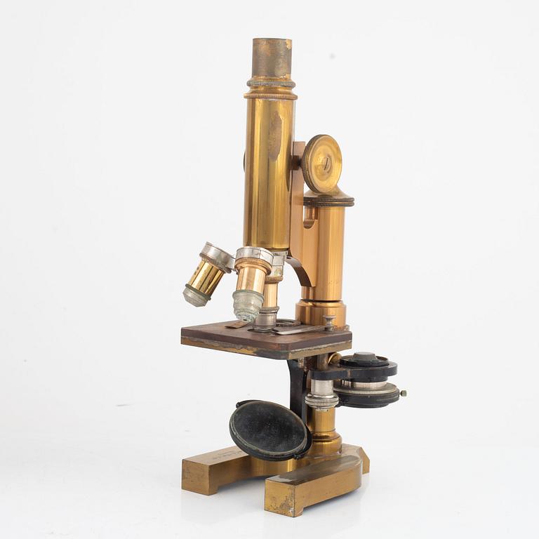 E. Leitz Wetzlar, a brass microscope, circa 1900.