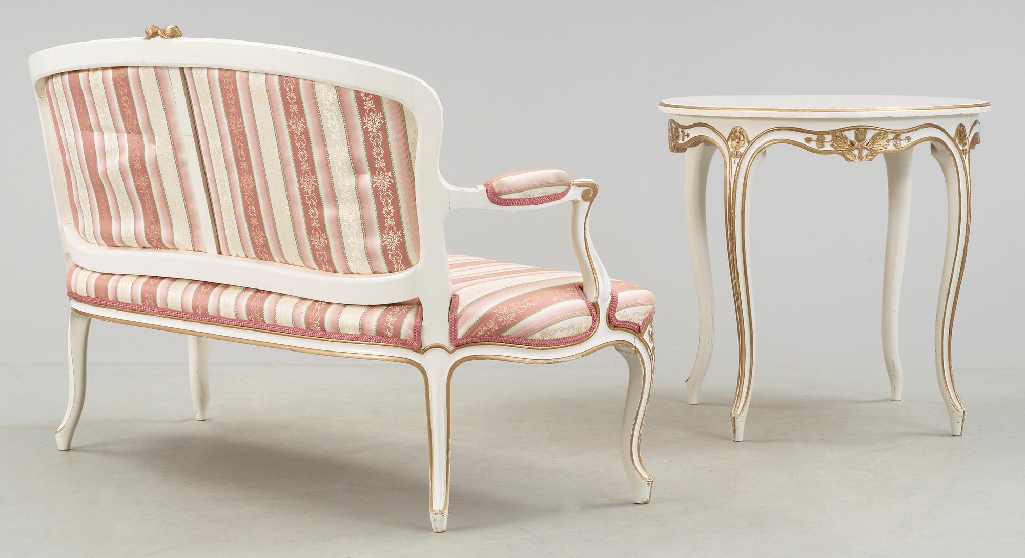 SOFFA samt SALONGSBORD, rokokostil, 1900-tal.