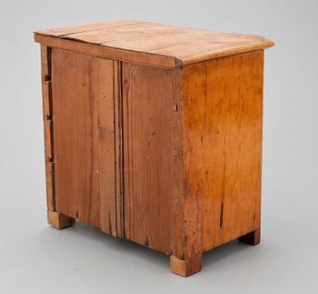 MINIATYRBYRÅ, Karl Johan, 1800-talets första hälft.