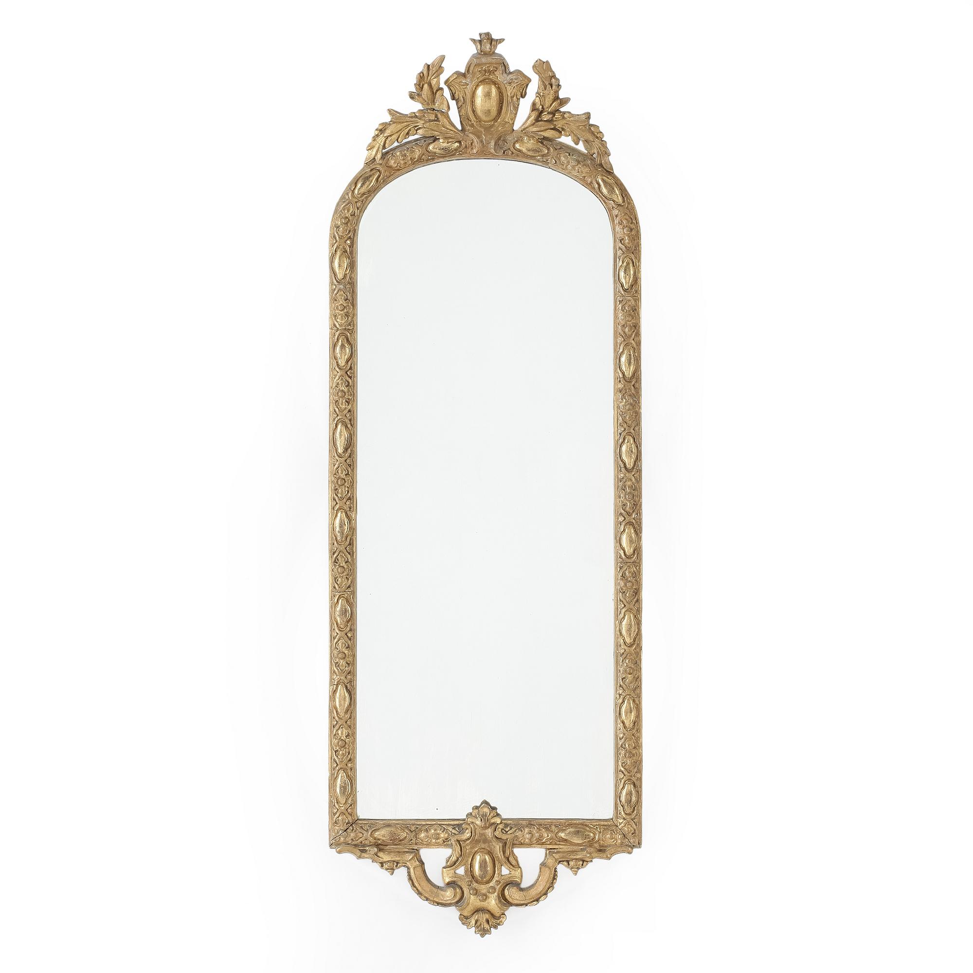 SPEGLAR, ett par, Gustaviansk stil, omkring sekelskiftet 1900.