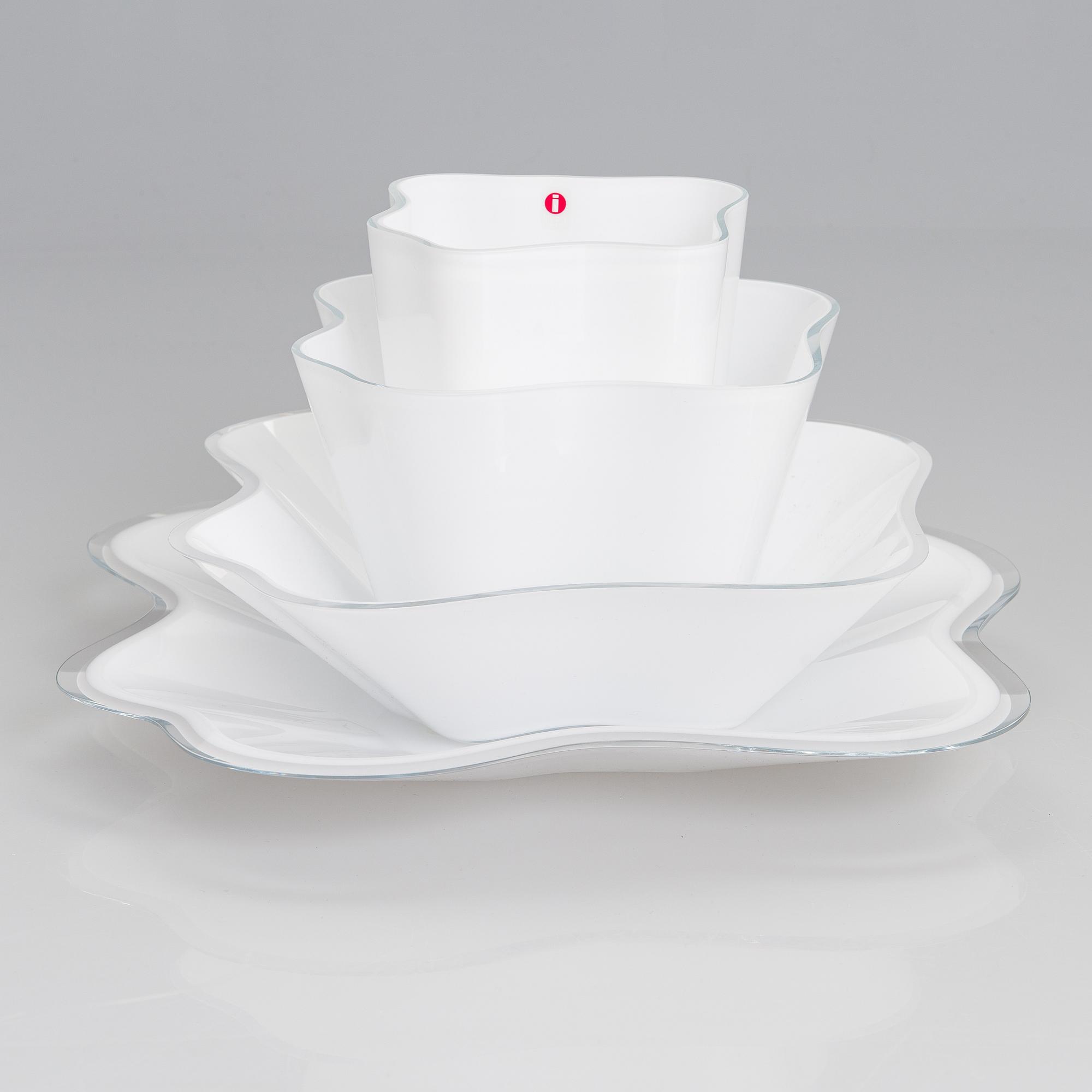 Alvar Aalto, lasiveistos,  "Aallon kukka", neliosainen, signeerattu Alvar Aalto Iittala 2001.