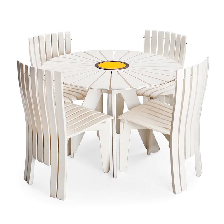 Alvar Aalto, A FIVE-PIECE GARDEN FURNITURE SET.