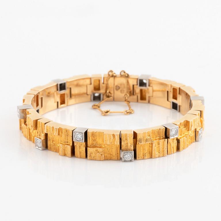 Björn Weckström, An 18K gold bracelet set with round brilliant-cut diamonds, for Lapponia.