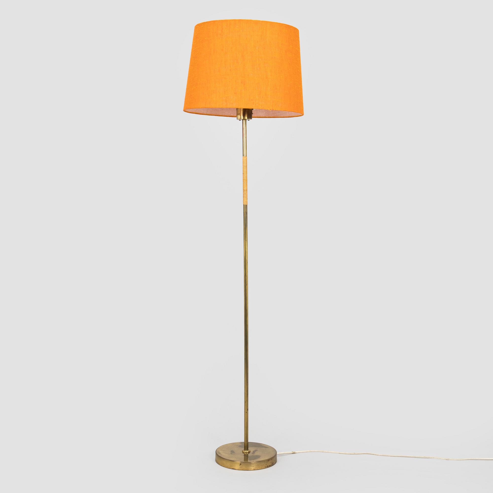 Paavo Tynell, golvlampa, Idman 1900-talets mitt.