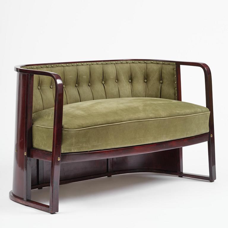 Josef Hoffmann, salongsmöbel, fyra delar, modell 421/428, Jacob & Josef Kohn, Wien, 1900-talets början.