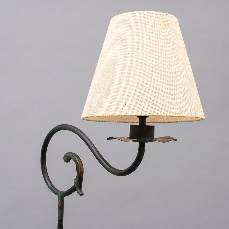 GOLVLAMPA, 1930-tal.