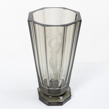 Simon Gate, a vase, Orrefors, 1938.