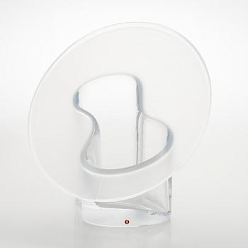 Timo Sarpaneva, A glass vase signed Timo Sarpaneva Iittala 1993 265/1000.