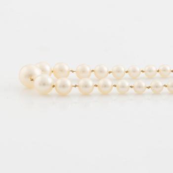 Brilliant- and eight cut diamond pearl necklace.