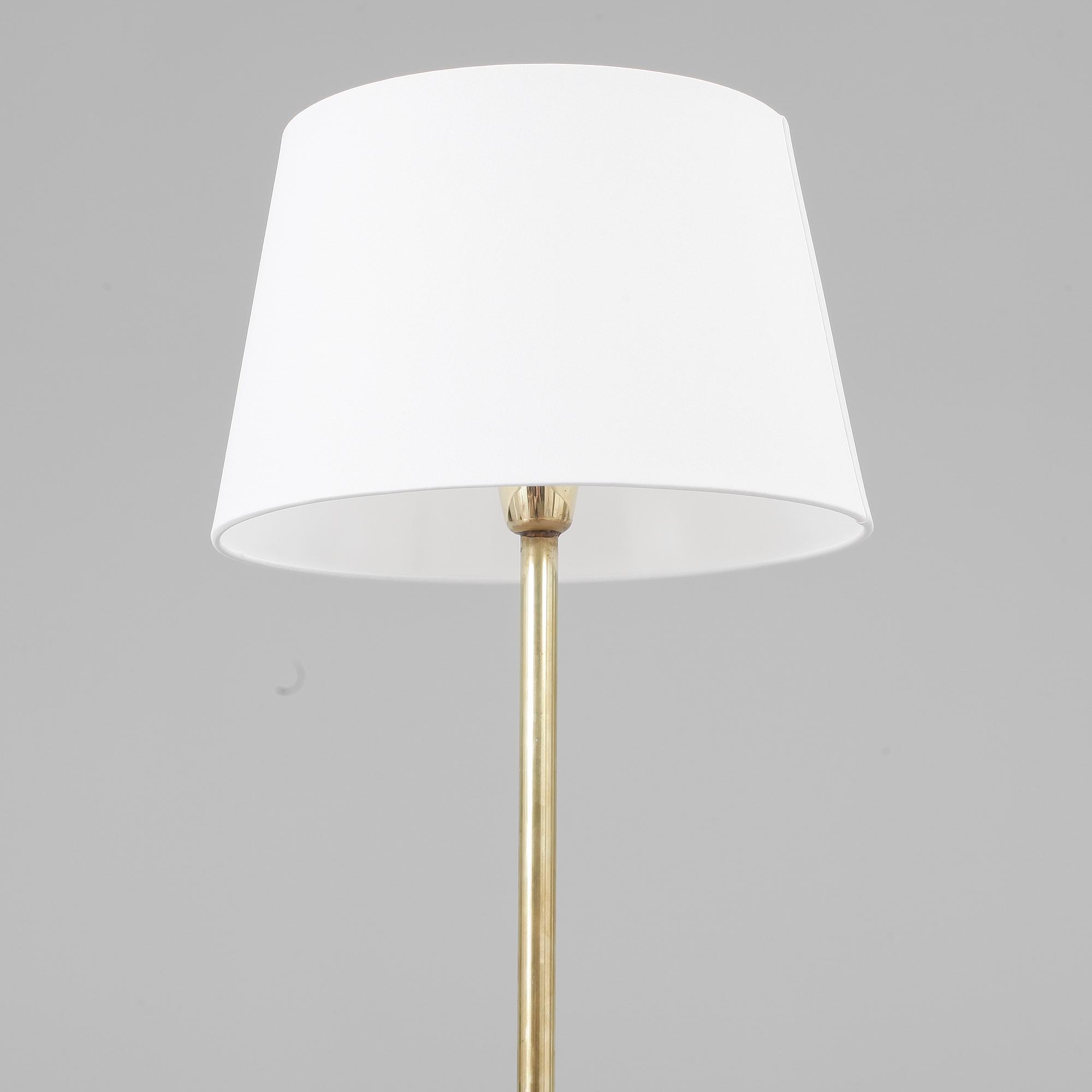 GOLVLAMPA, mässing, Sverige, 1900-tal.