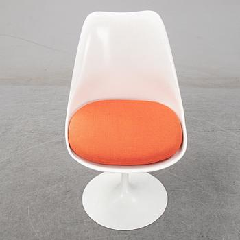 Eero Saarinen, four 'Tulip' swivel chairs, Knoll.