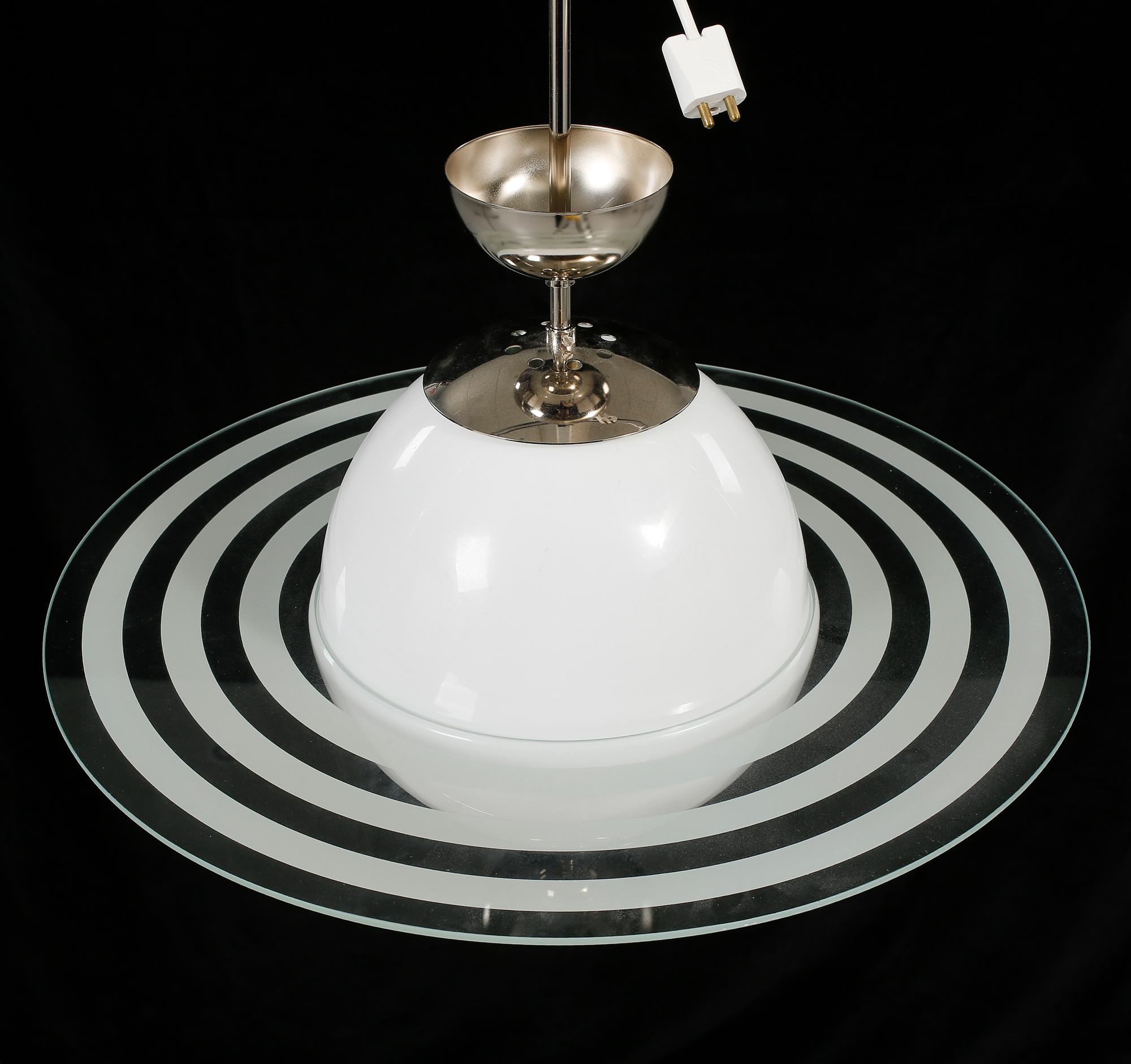 TAKLAMPA, Saturnusmodell, 1900-talets andra hälft. Höjd ca 45 cm.