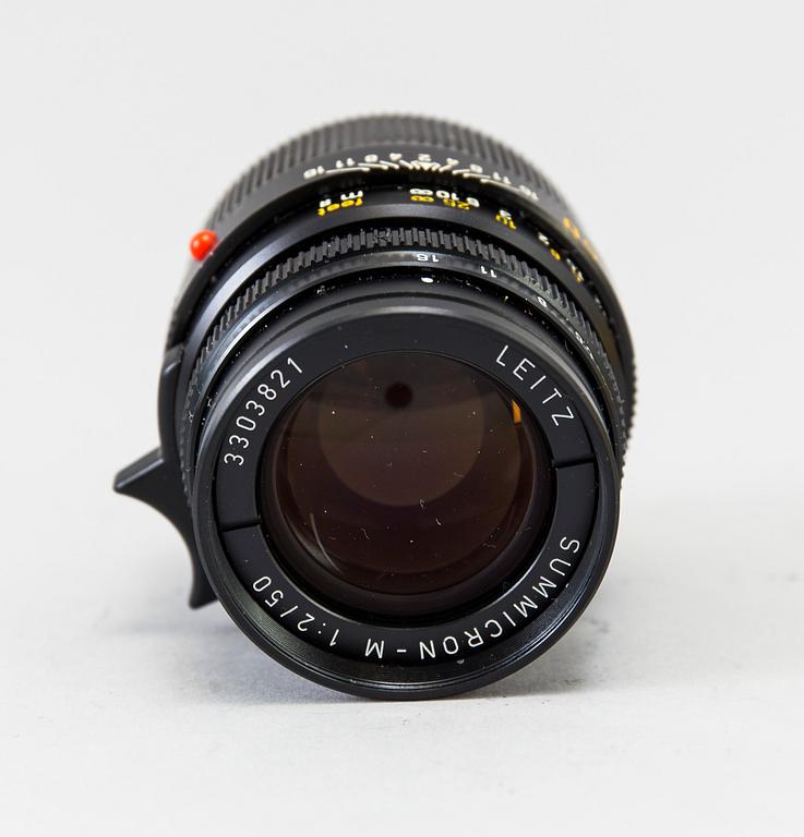 KAMERA, Leica M4-P, nr 1605951, Leitz Canada, 1982. Med två objektiv och en Leica Meter.