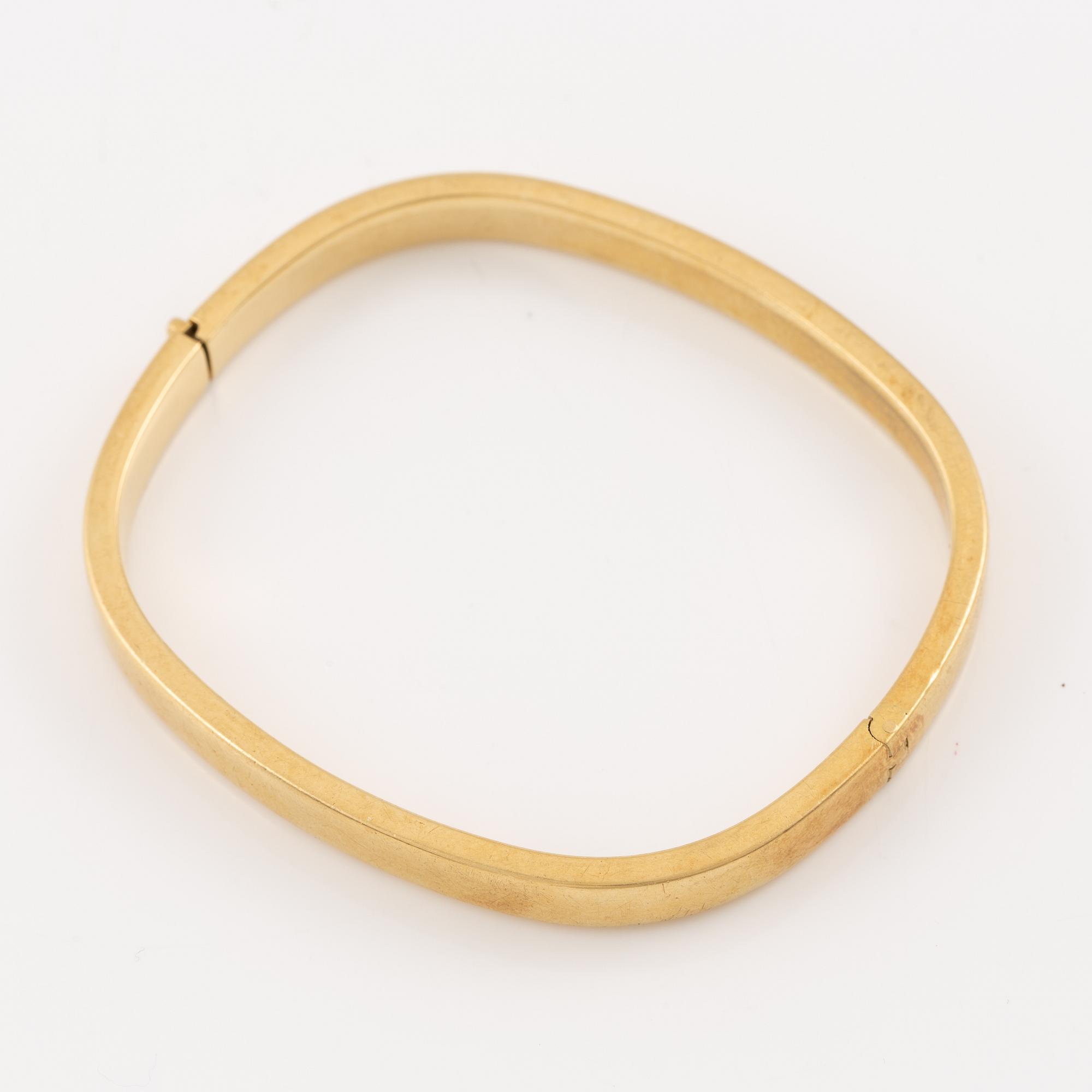 Arm ring, 18K gold, Italy.