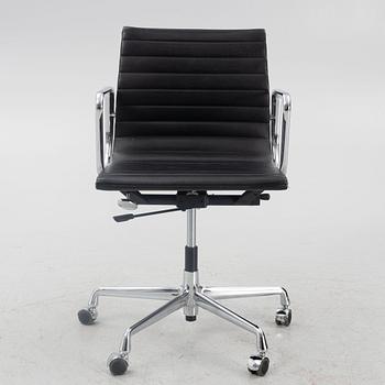 Charles & Ray Eames, office chair, "EA117", Vitra.