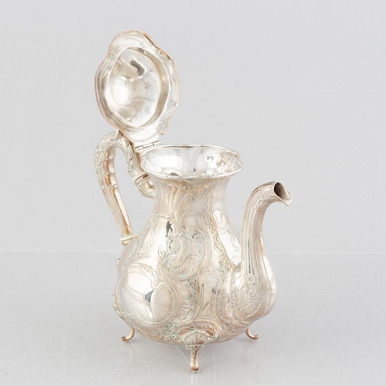 A Swedish silver Rococo style coffee pot, Malmö 1972.