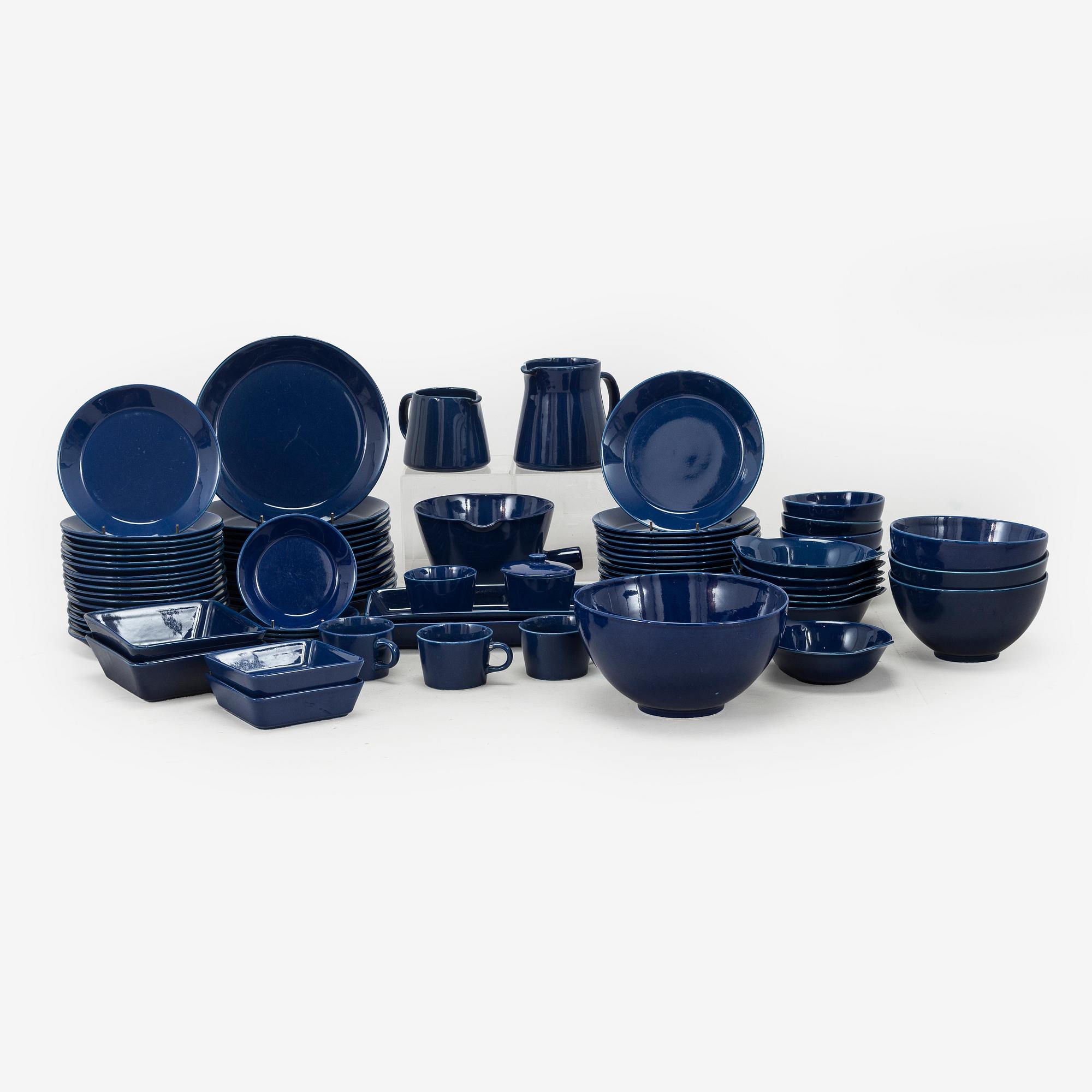 Kaj Franck, an 83-piece porcelain "Kilta" service, Arabia mid-20th century.