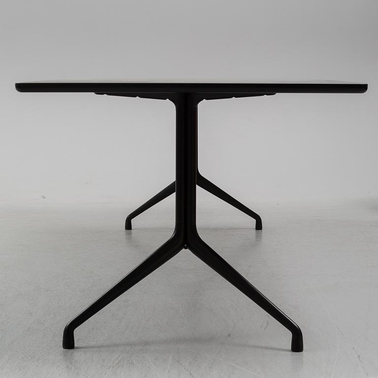 HEE WELLING & HAY, konferensbord, "About a Table AAT", HAY, Danmark.